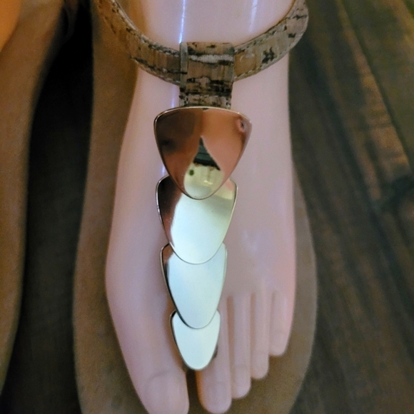 Vionic - Gold and Cork‎ Rest Miami Toe-post Sandal - Picture 4 of 8